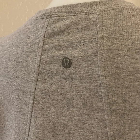 Lululemon All Time Tee Heathered Gray Size 4 - Picture 12 of 13